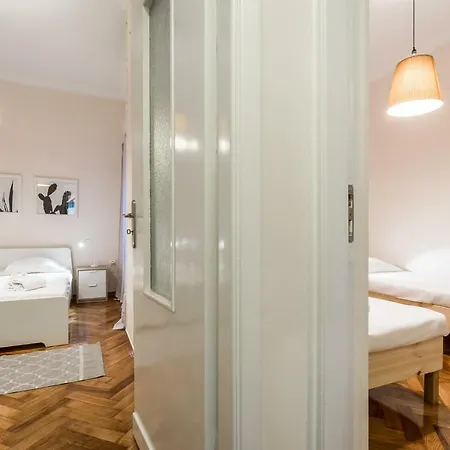 Classy Kolonaki With 2 Bedrooms *