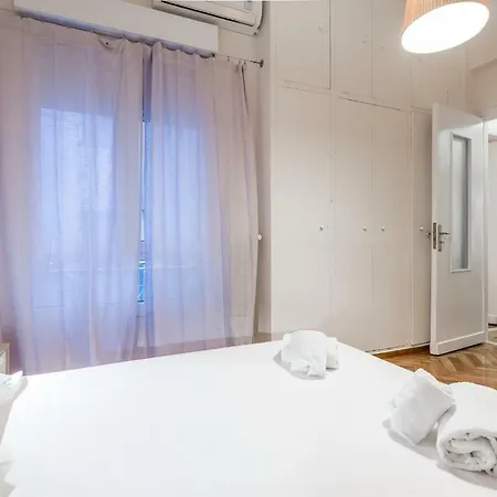 Classy Kolonaki With 2 Bedrooms Apartment Athens