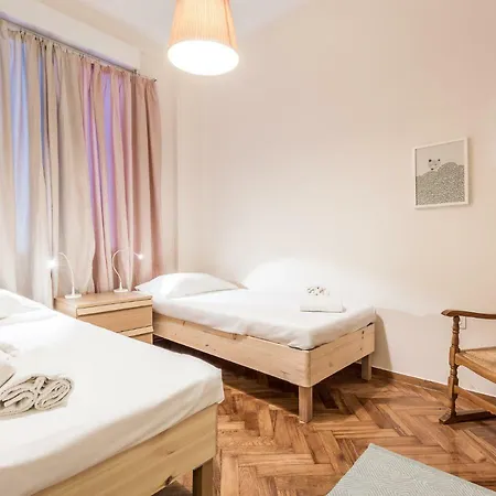 Classy Kolonaki With 2 Bedrooms